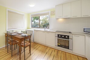 Private kitchen - Max's Place 2 (Jindabyne)