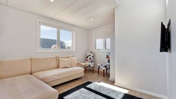 Townhouse, 4 kamar tidur | Ruang keluarga | TV layar datar dan pemutar DVD