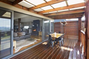 Balcony - Ned Kelly's Retreat - Sophisticated style with modern convenience and magical outlook (Jindabyne)