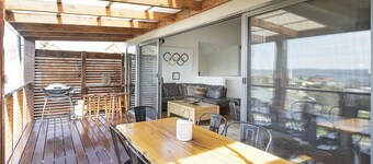 Ned Kelly's Retreat - Sophisticated style with modern convenience and magical outlook