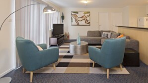 Apartment, 3 Bedrooms | Living room | Flat-screen TV, DVD player - Silvertrees 4 - McLure Circuit, Jindabyne (Jindabyne)