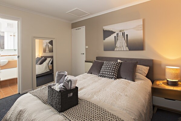 Apartment, 3 Bedrooms | 3 bedrooms, iron/ironing board, free WiFi, bed sheets - Silvertrees 4 - McLure Circuit, Jindabyne (Jindabyne)