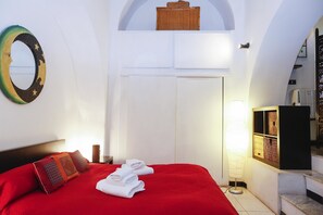 Loft, Terrace | 1 bedroom, premium bedding, desk, iron/ironing board - Caio Mario (Rome)