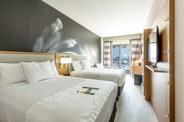 In-room safe, desk, laptop workspace, blackout drapes - Hotel Ninety Five (Jamaica)