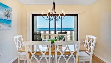 Rumah, 2 kamar tidur | Dapur pribadi | Microwave dan mesin pembuat kopi/teh