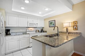 Talo, 2 makuuhuonetta | Yksityinen keittiö | Mikroaaltouuni, kahvin-/teenkeitin