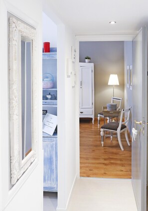 Apartment, 2 Schlafzimmer | Wohnbereich | Flachbildfernseher