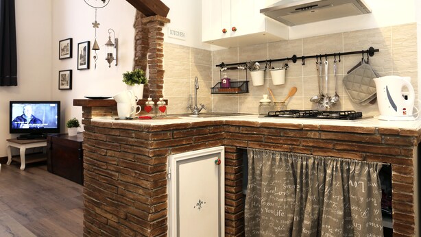 Apartment, 2 Bedrooms (up to 5 people) | Private kitchenette | Coffee/tea maker, fridge, microwave, stovetop - Roma holidays house (Rome)