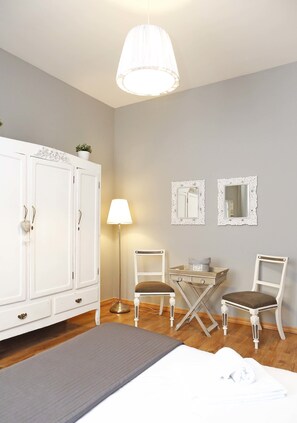 Apartment, 2 Schlafzimmer | 2 Schlafzimmer, hochwertige Bettwaren, Bügeleisen/Bügelbrett, Babybetten