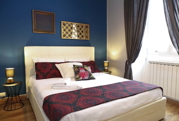 Apartamento, 2 quartos | 2 quartos, roupas de cama premium, ferros/tábuas de passar roupa