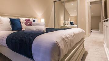 Premier Apartment, Private Bathroom | Rollaway beds