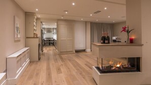 Apartamento Premier, baño privado | Camas supletorias