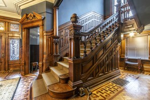 Interior entrance - Ryan Mansion (St. John's)