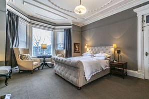 奢华套房, 1 张大床, 无烟房 (Duchess of Cornwall Room) | 埃及棉床单、高档床上用品、羽绒被、加厚床垫