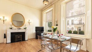 Living area - Westminster King Apartments (London)