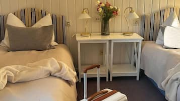 Desk, free cribs/infant beds, free WiFi, bed sheets