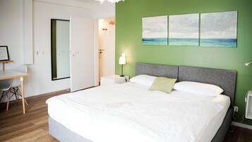Comfort Double Room | Desk, free WiFi, bed sheets