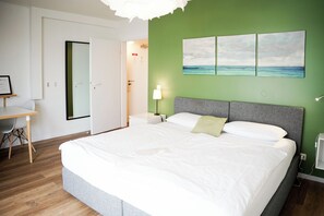 Comfort Double Room | Desk, free WiFi, bed sheets