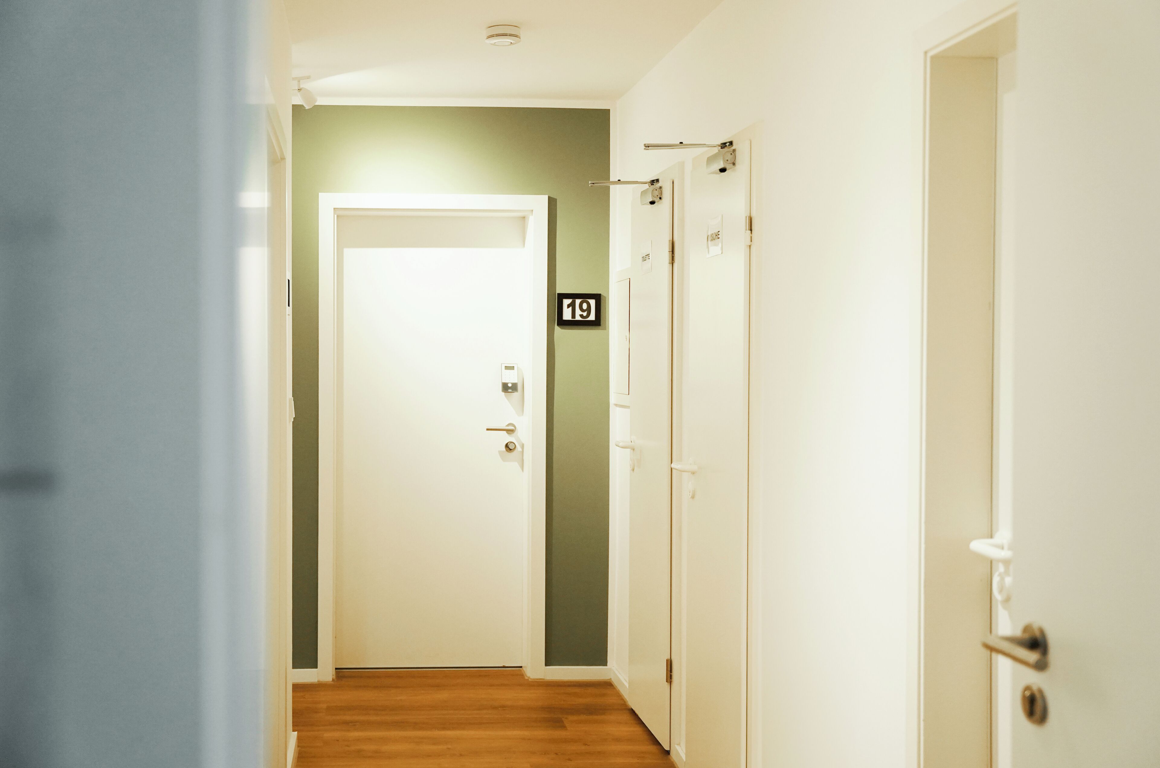 twin room, shared bathroom | desk, free wifi, bed sheets