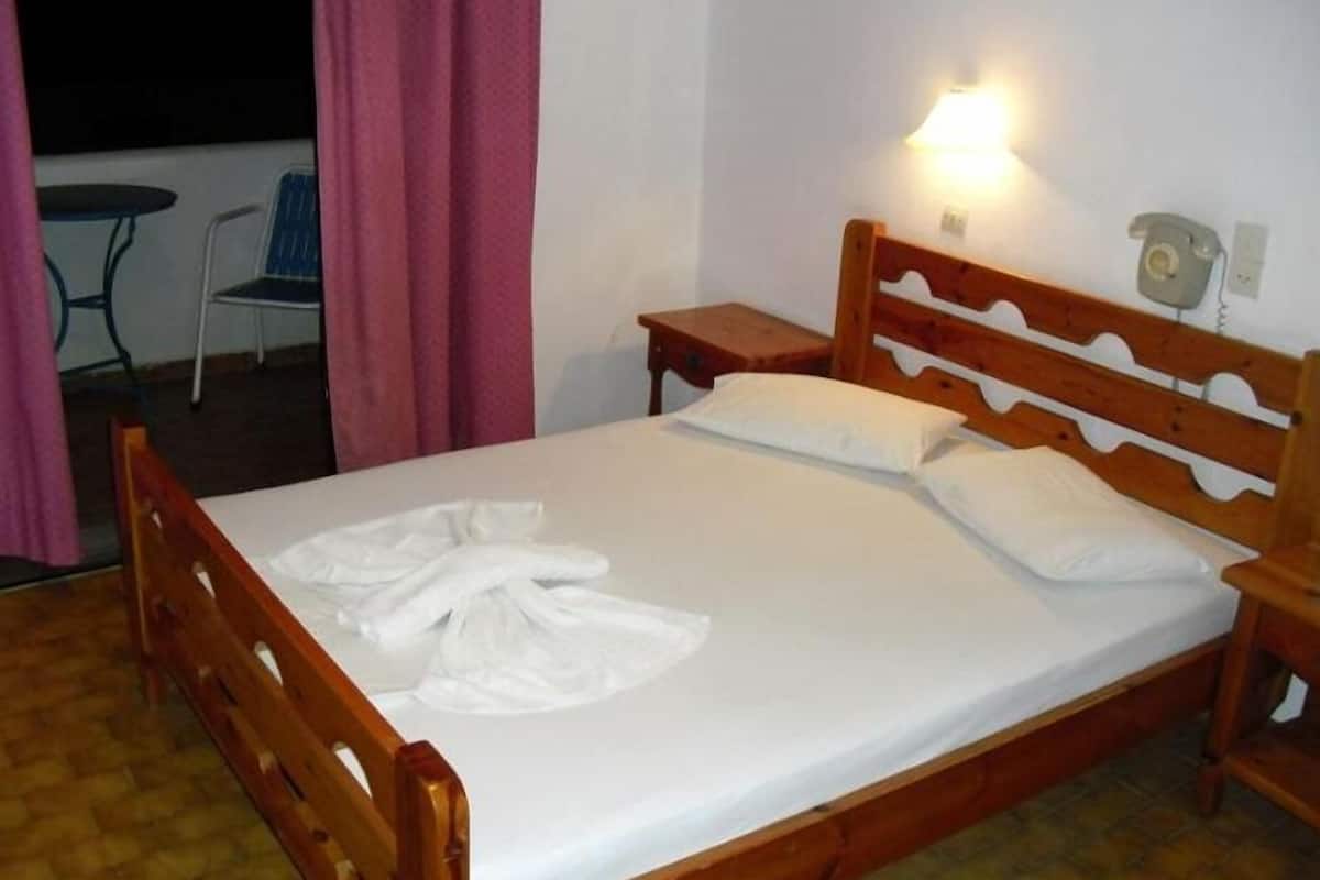 Desk, iron/ironing board, free WiFi, bed sheets