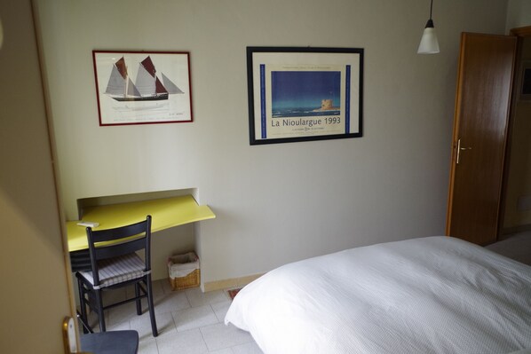 Double Room | Minibar, desk, soundproofing, free WiFi - B&B Casa Crema (Turin)