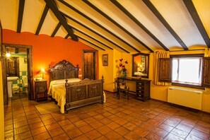 Desk, blackout curtains, iron/ironing board, free WiFi - Bodega la Venta (Casas de los Pinos)