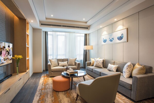 Deluxe Room, 2 Bedrooms | Interior