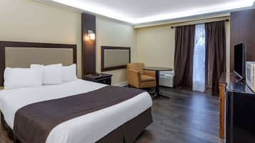 Kamar, 1 Tempat Tidur Queen, Bebas Asap Rokok | Seprai premium, meja kerja, kedap suara, dan setrika/meja setrika