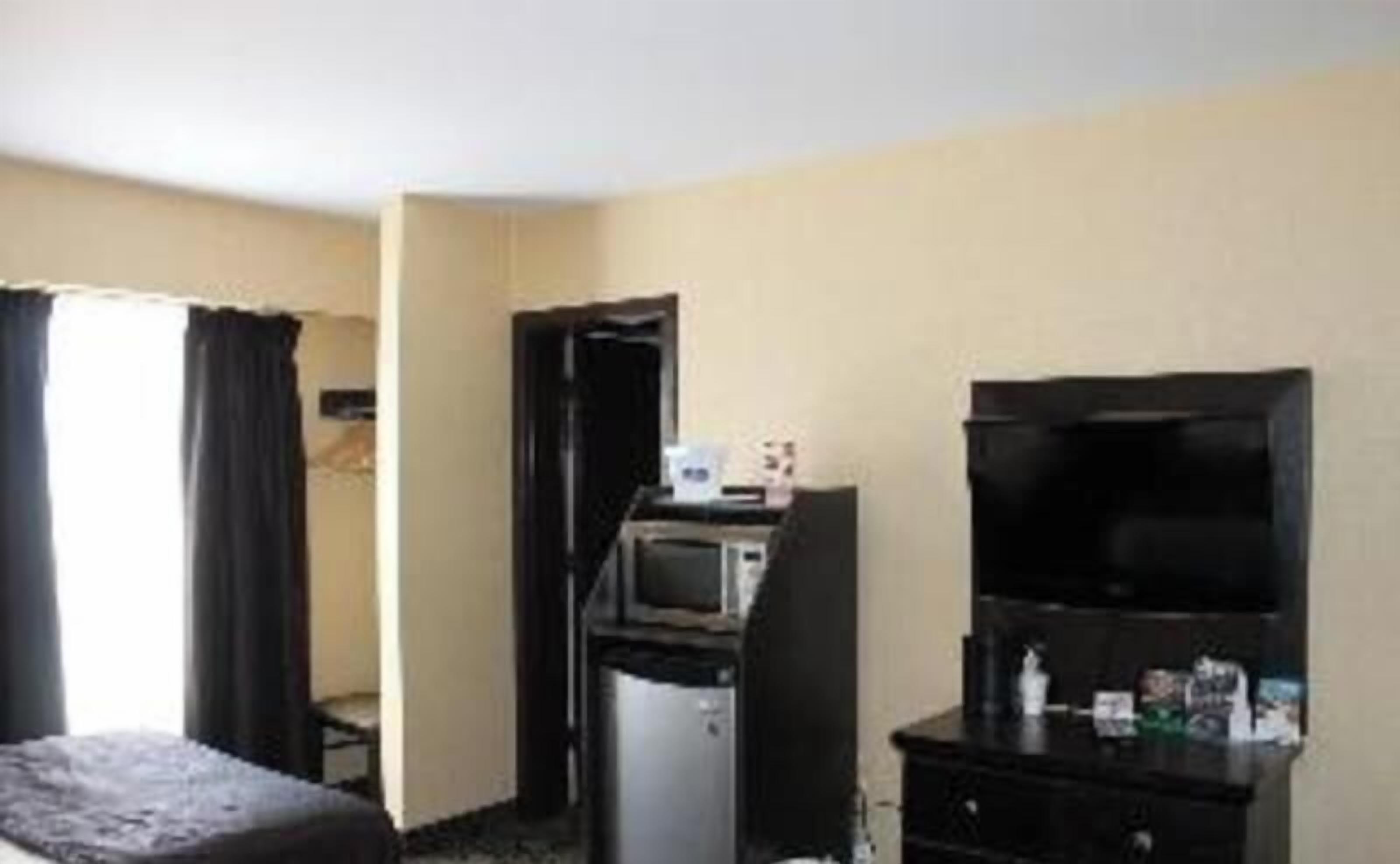 Ropa de cama de alta calidad, escritorio y sistema de insonorización 