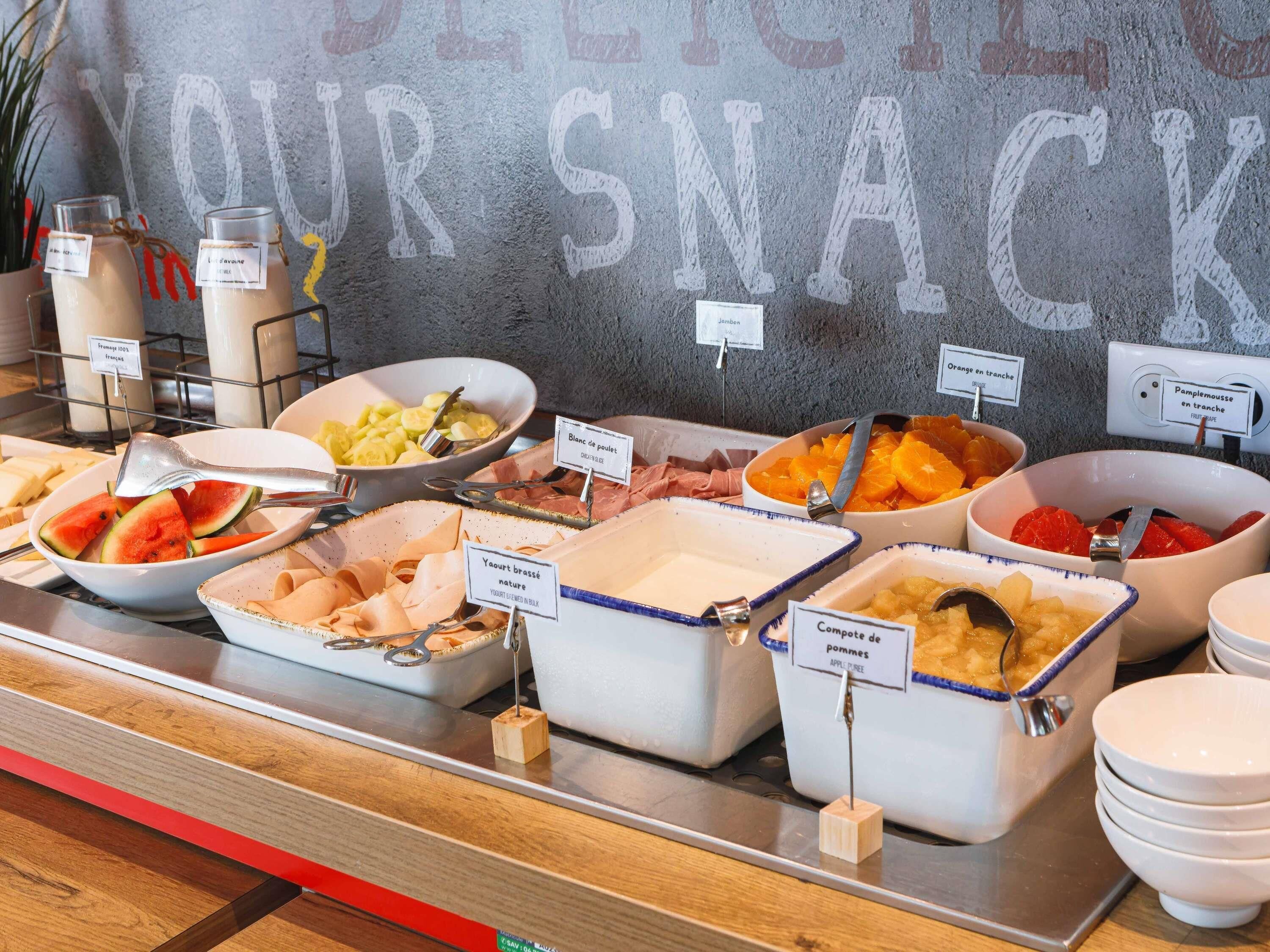 Daily buffet breakfast for a fee