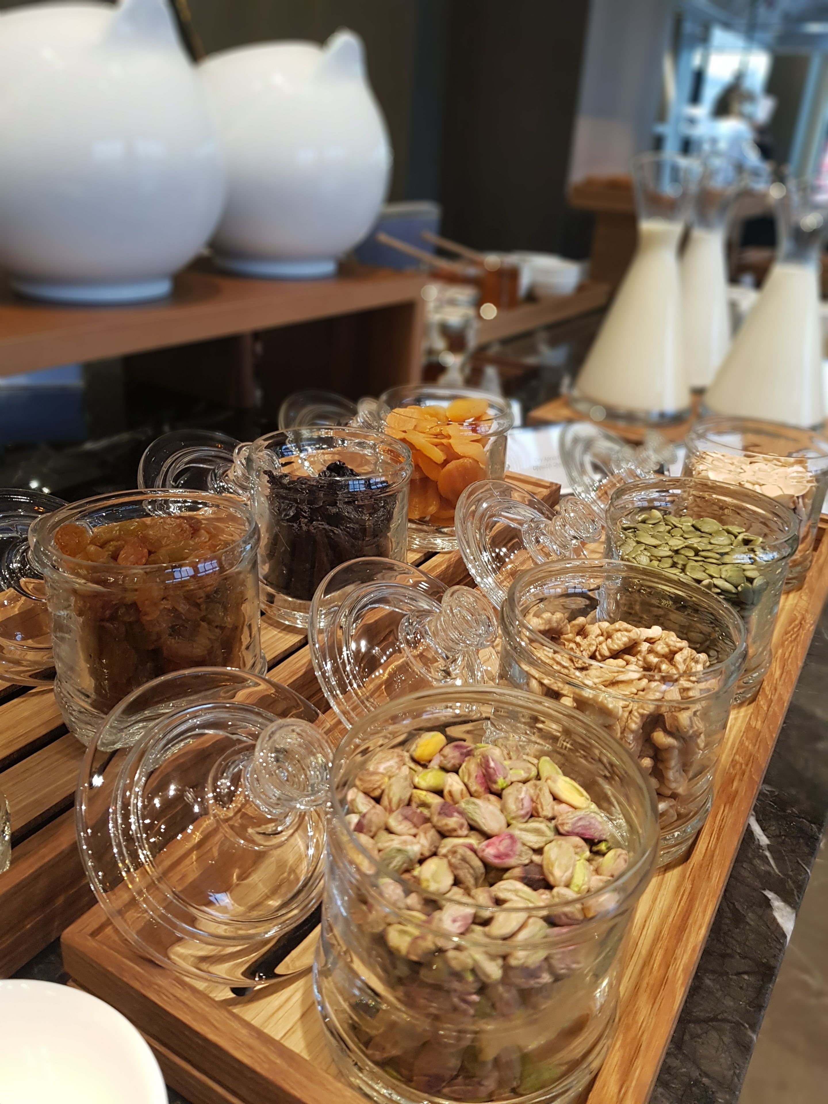 Café da manhã com buffet todos os dias mediante uma taxa
