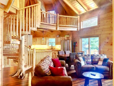 Moose Lodge and Cabins by Bretton Woods Vacations
