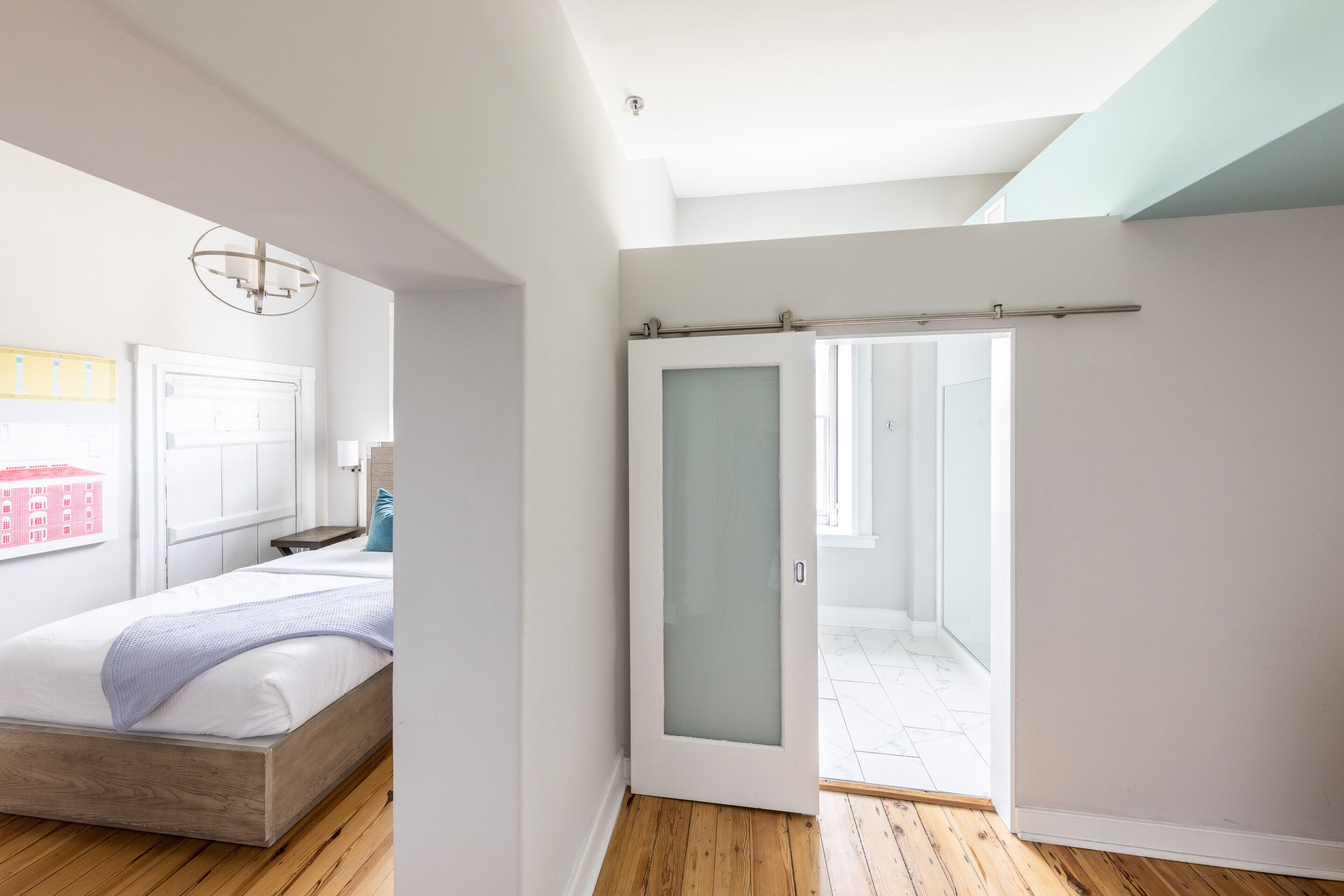 Classic Room, 1 Queen Bed | Egyptian cotton sheets, premium bedding, in-room safe, blackout drapes