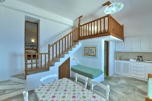 Panoramic Villa, 2 Bedrooms, 2 Bathrooms, Sea View (Viola) | Living area
