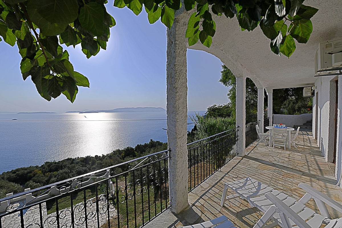 Panoramic-Villa, 1 Schlafzimmer, Kochnische, Meerblick (Erika) | Blick auf das Wasser