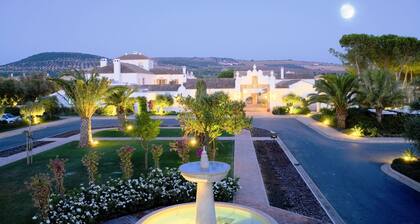 Luxury 2 bedroom Frontline Golf Townhouse with shared pool in a gated community