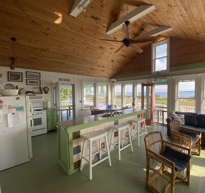 Classic waterfront cottage on Prudence Island, private beach, dock & mooring