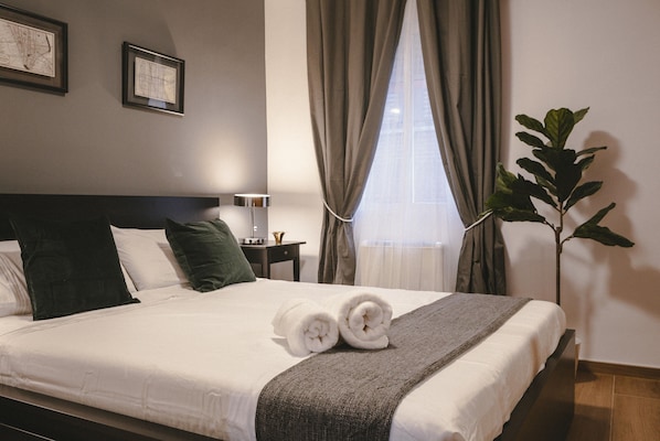 3 slaapkamers, een kluis op de kamer, een strijkplank/strijkijzer, wifi