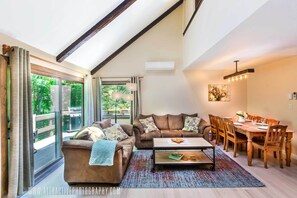 Smart TV, fireplace, video games, Netflix