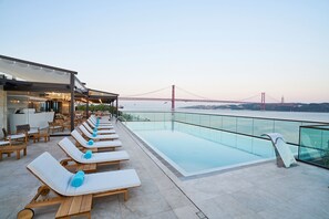 Pool - Great view with Great location  (Lisboa)