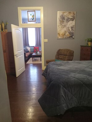 1 bedroom, in-room safe, desk, iron/ironing board