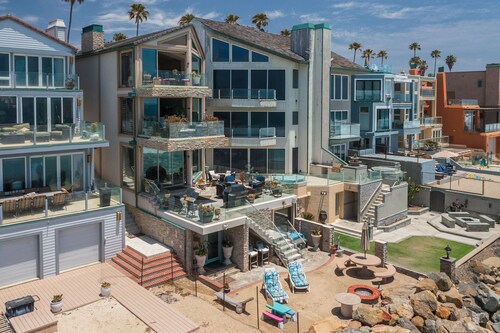 Beachfront and Ocean Views - Large Spacious Home