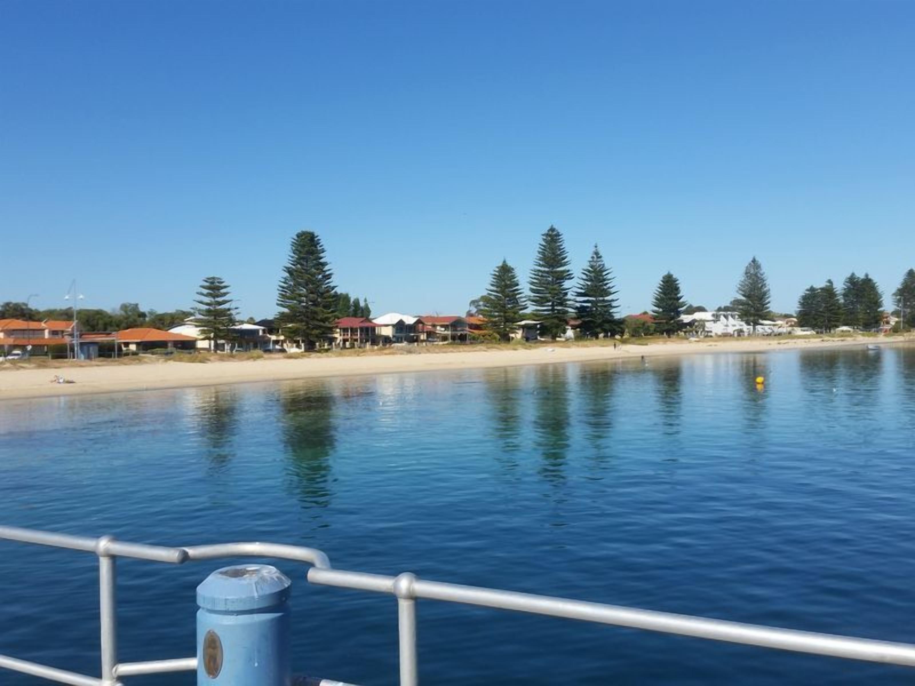 Palm Beach Manor ... — image 7