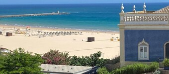 Pisces - 50m from the Beach. 2 bedrooms, 2 WC, AC, WiFi, Sea View, Park