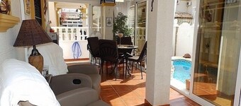 Town House With Private Pool ,Good WiFi. Short walk to Villamartin Plaza