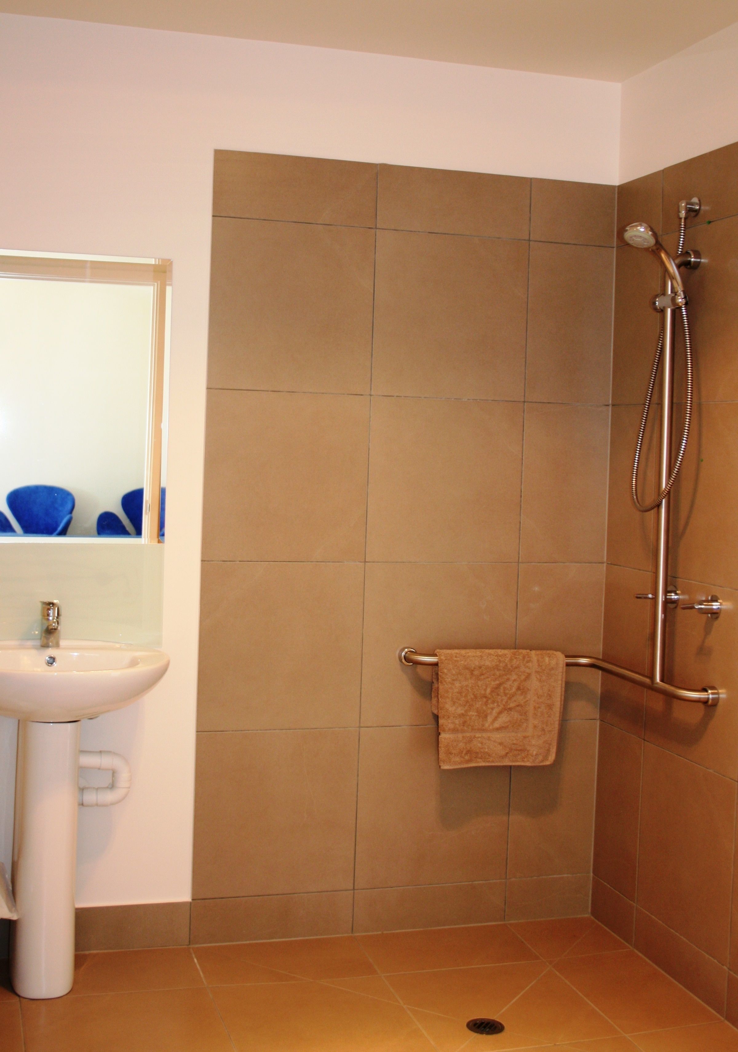 Craggy Peaks Wilderness Cabins — image 19