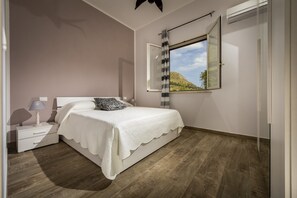 4 Schlafzimmer, Bügeleisen/Bügelbrett, Reisekinderbett, kostenloses WLAN