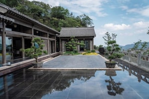 Desk, blackout drapes, free WiFi - Tai Chi Hotel (Shiyan)