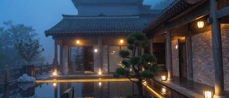 Desk, blackout drapes, free WiFi