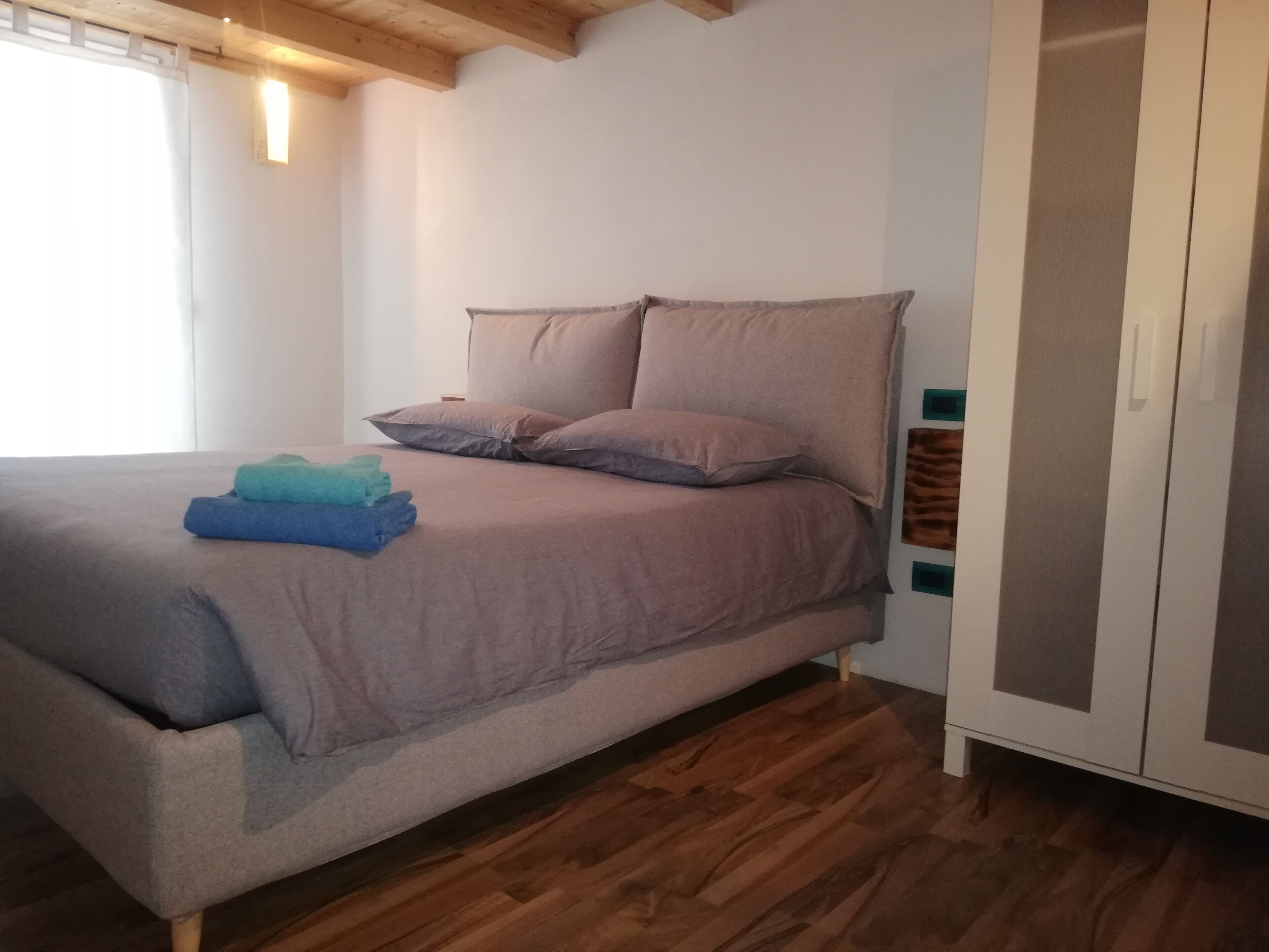 1 soverom, safe på rommet, skrivebord og strykejern/-brett